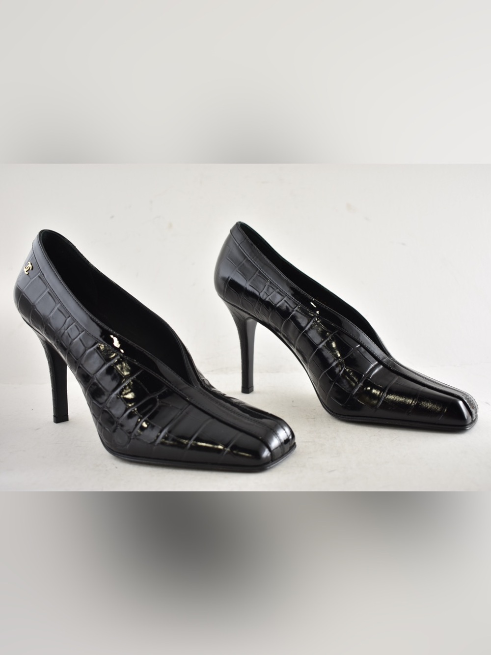 Chanel 26S Blazy Black Crocodile Croc Embossed Patent CC Gold Logo Heel Pump 41 - Picture 4 of 16